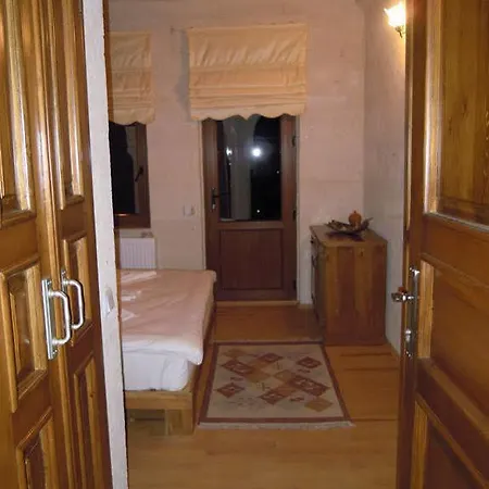 Has Guest house
